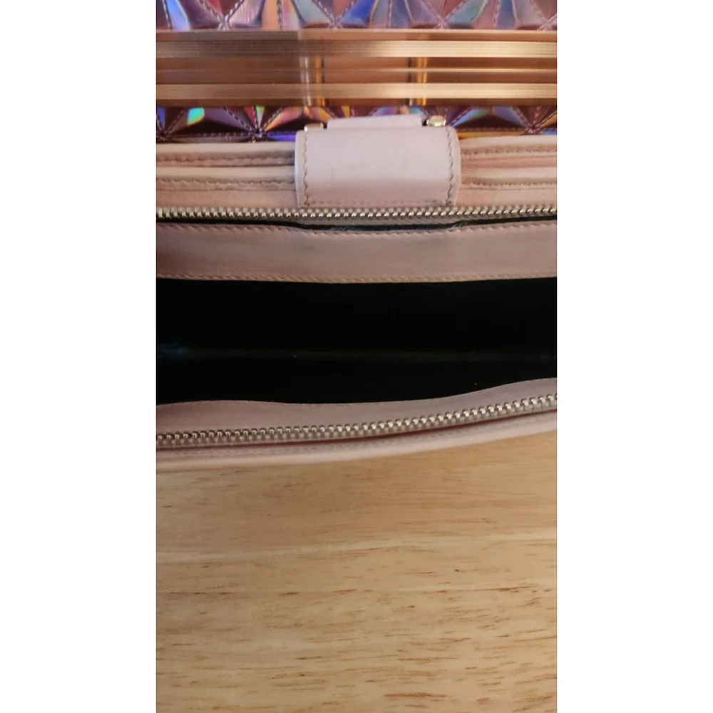 Women's Gucci Wallet Beige and Pink - Picture 5 of 6